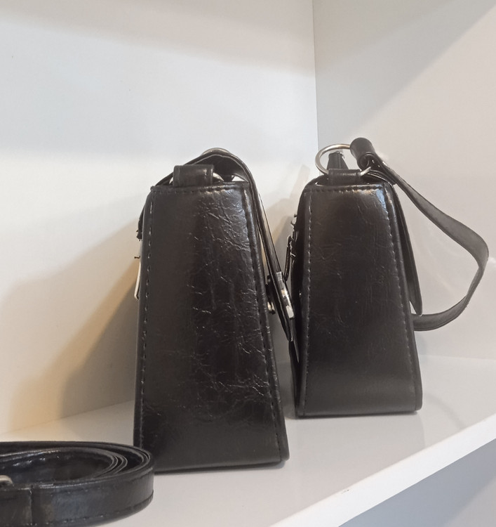 نمایی کنار کار